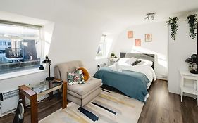 Bright Fitzrovia Studio